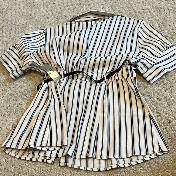 Women’s Top - Picture 5 of 5